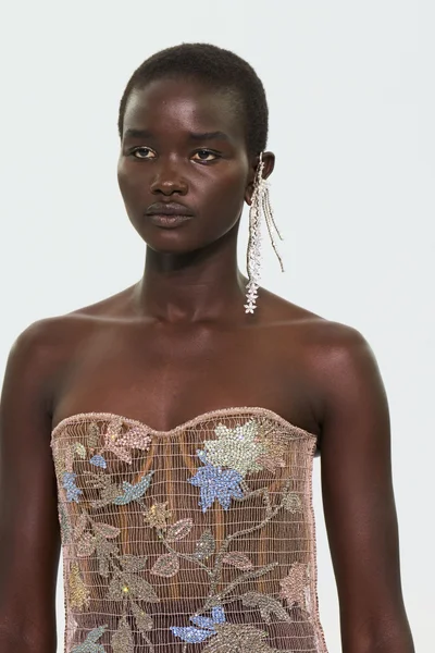 Look 10